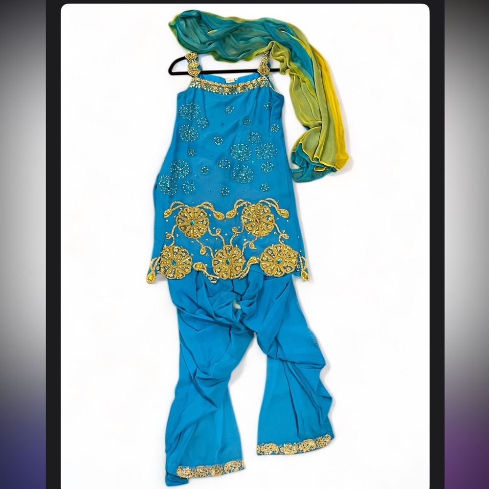 3 Piece Indian Sari in Turqoise color with gold beading and embellishment size38
